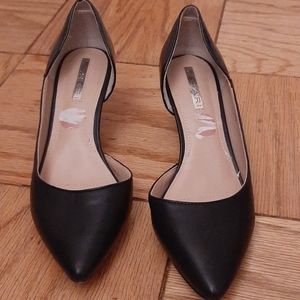 Taheri Black Kitten heels Size 7.